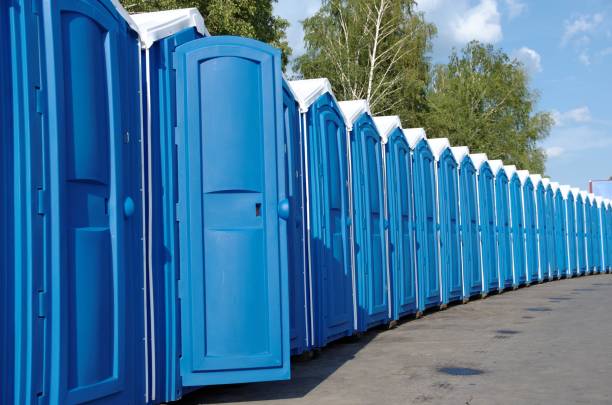 Best Portable toilet rental cost  in Eminence, KY